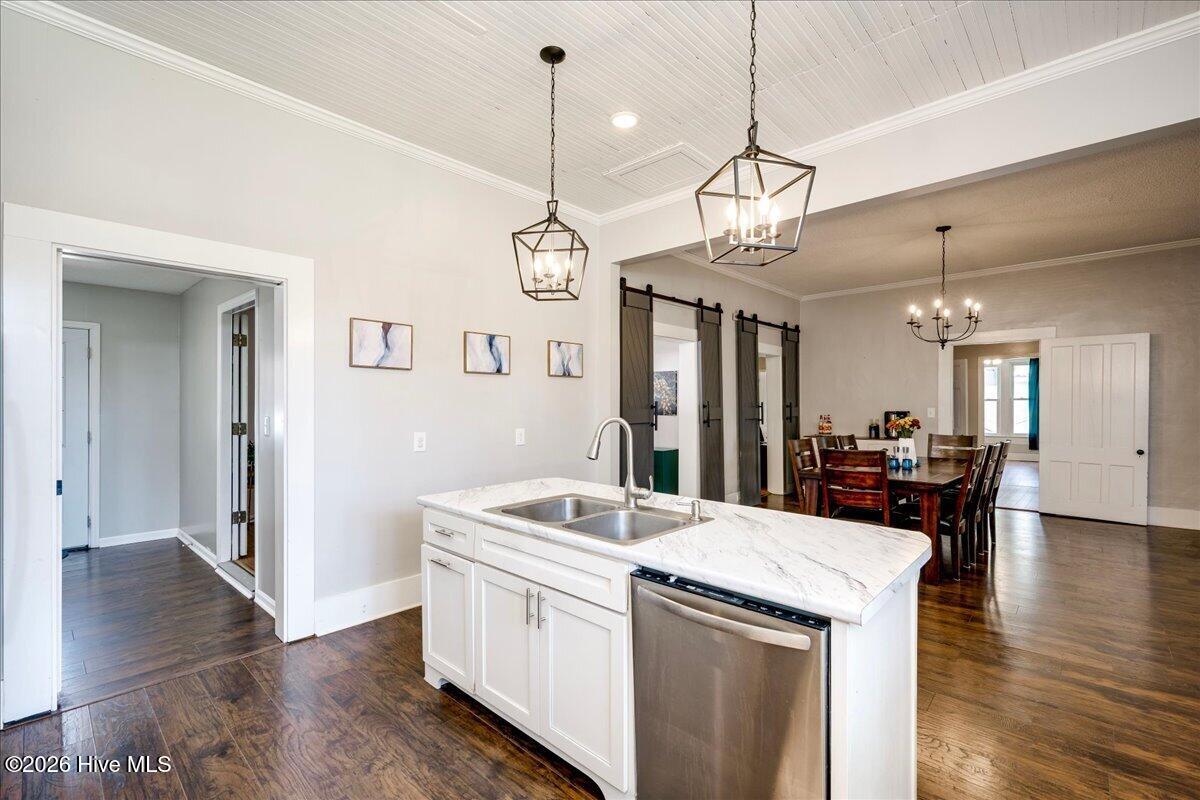 307 W 7th Street