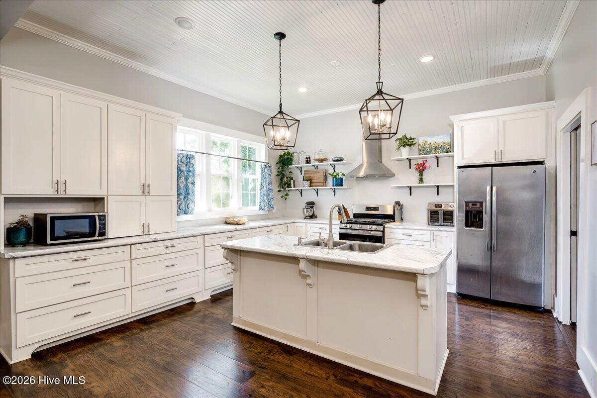 307 W 7th Street