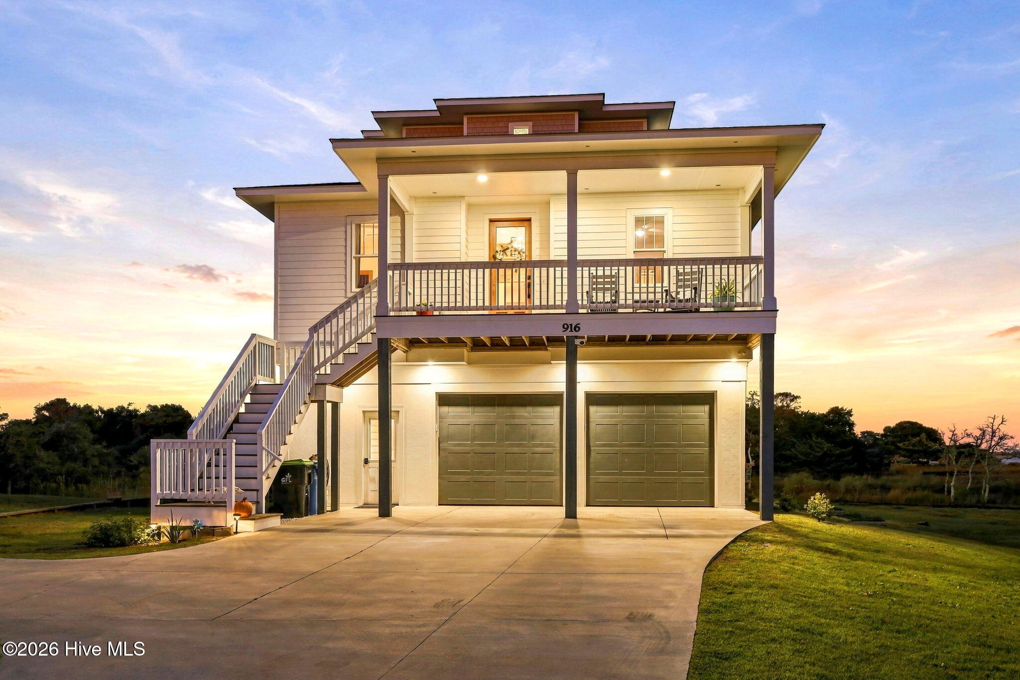 916 Calamanda Court