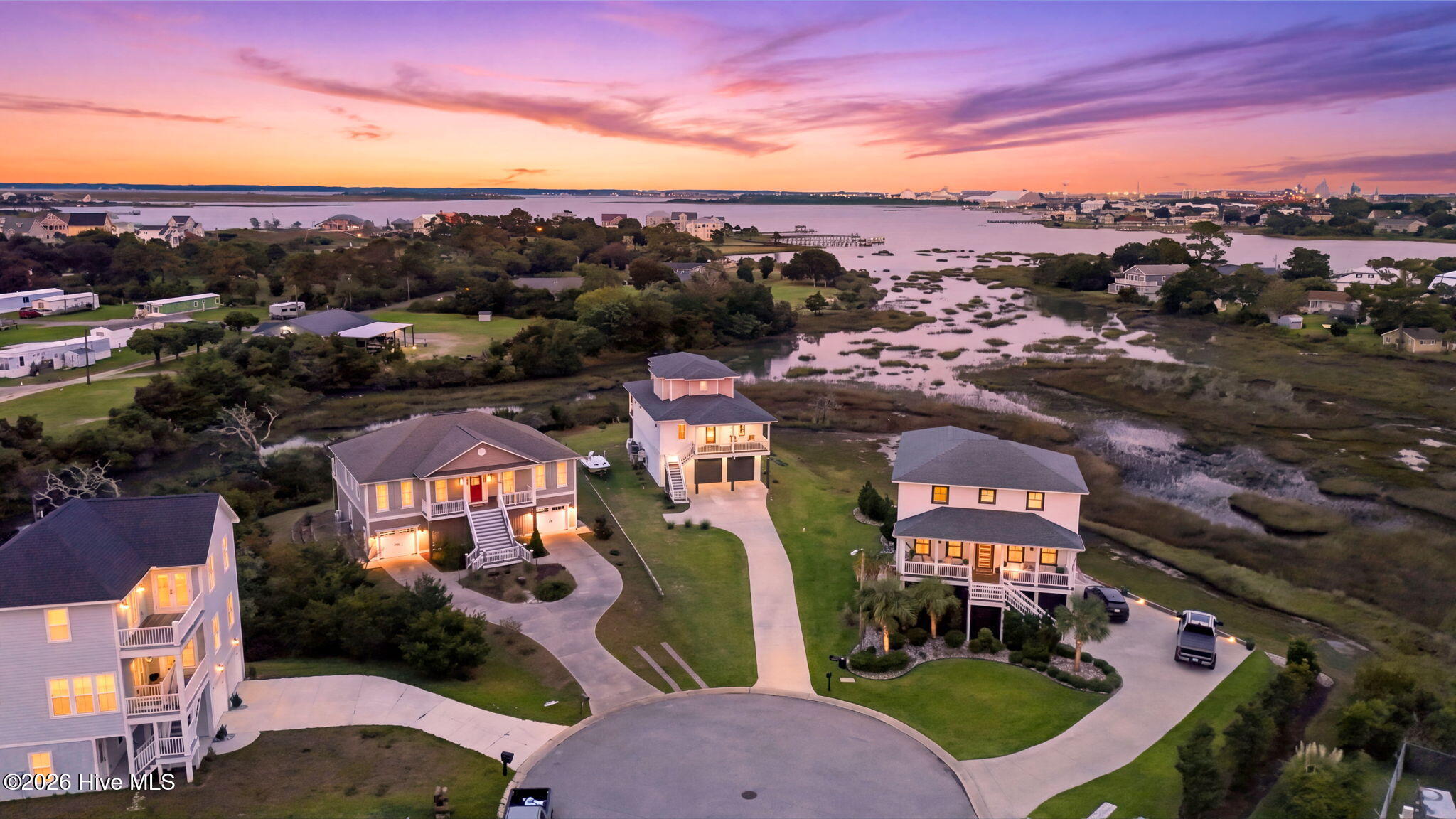 916 Calamanda Court