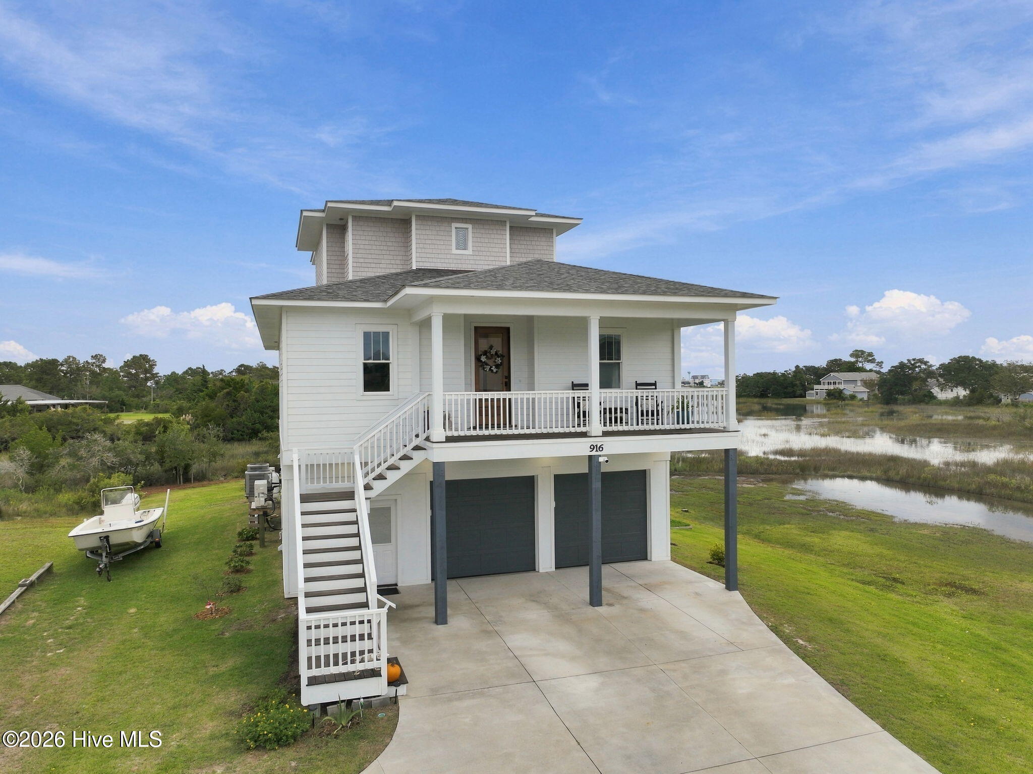 916 Calamanda Court
