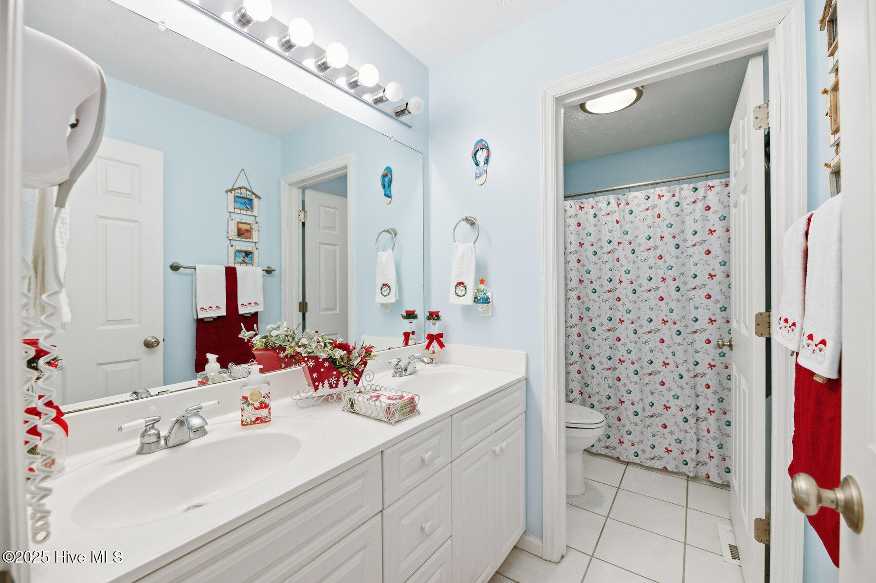 Surf City, North Carolina 28445, United States, 2 Bedrooms Bedrooms, ,1 BathroomBathrooms,Residential,Active,255751