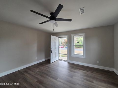 Tiny photo for 1502 N 26th Street, Wilmington, NC 28405 (MLS # 100546871)