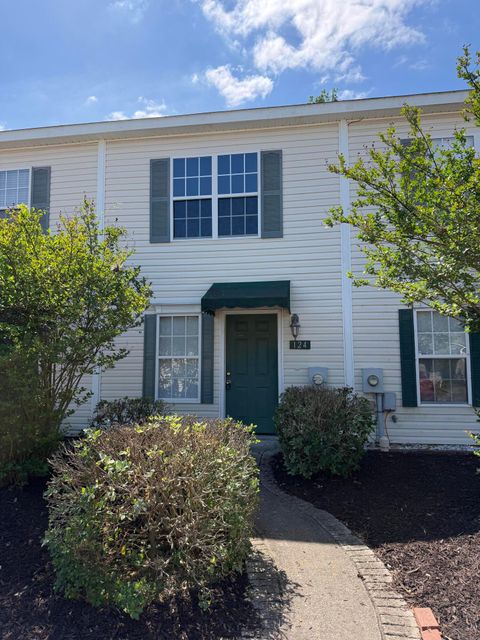 Townhouse For Sale - 124 Brittany Way<br/> Martinez, GA 30907