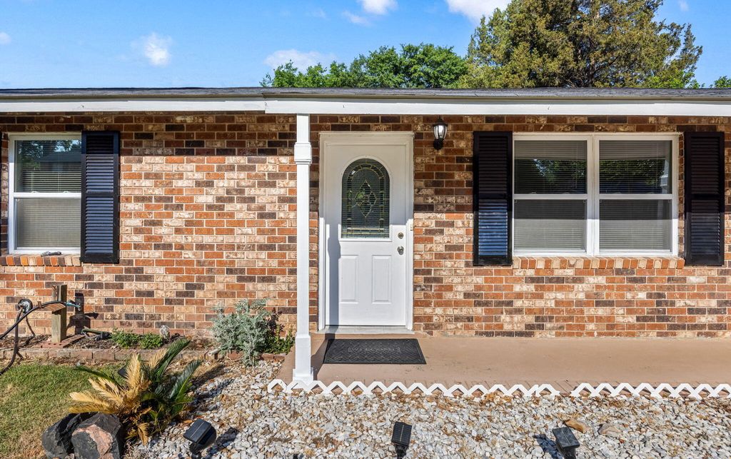 Photo of 2611 Shalimar Drive, Augusta, GA 30906 (MLS # 554987)