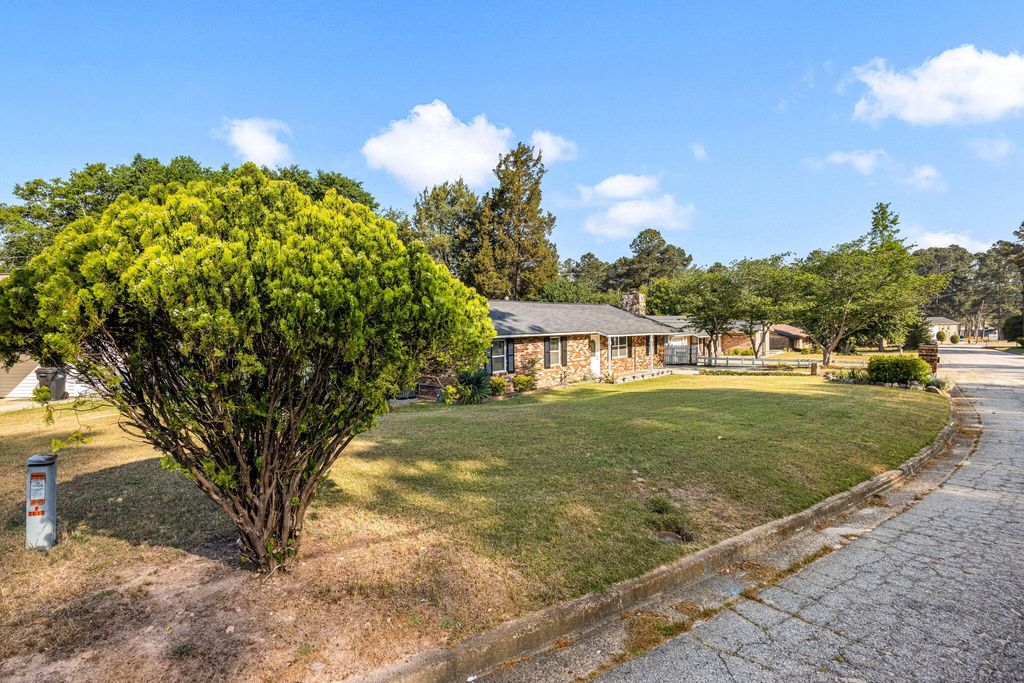 Photo of 2611 Shalimar Drive, Augusta, GA 30906 (MLS # 554987)