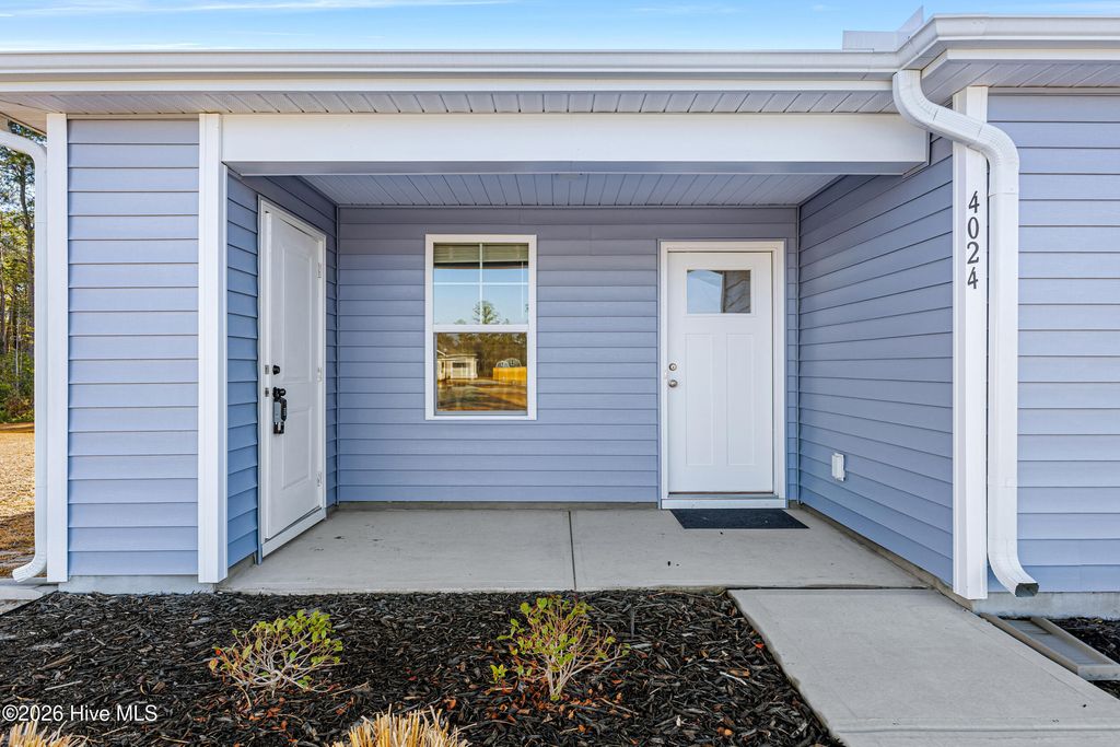 Photo of 4024 Cypress Forest Way, Bolivia, NC 28422 (MLS # 100547878)