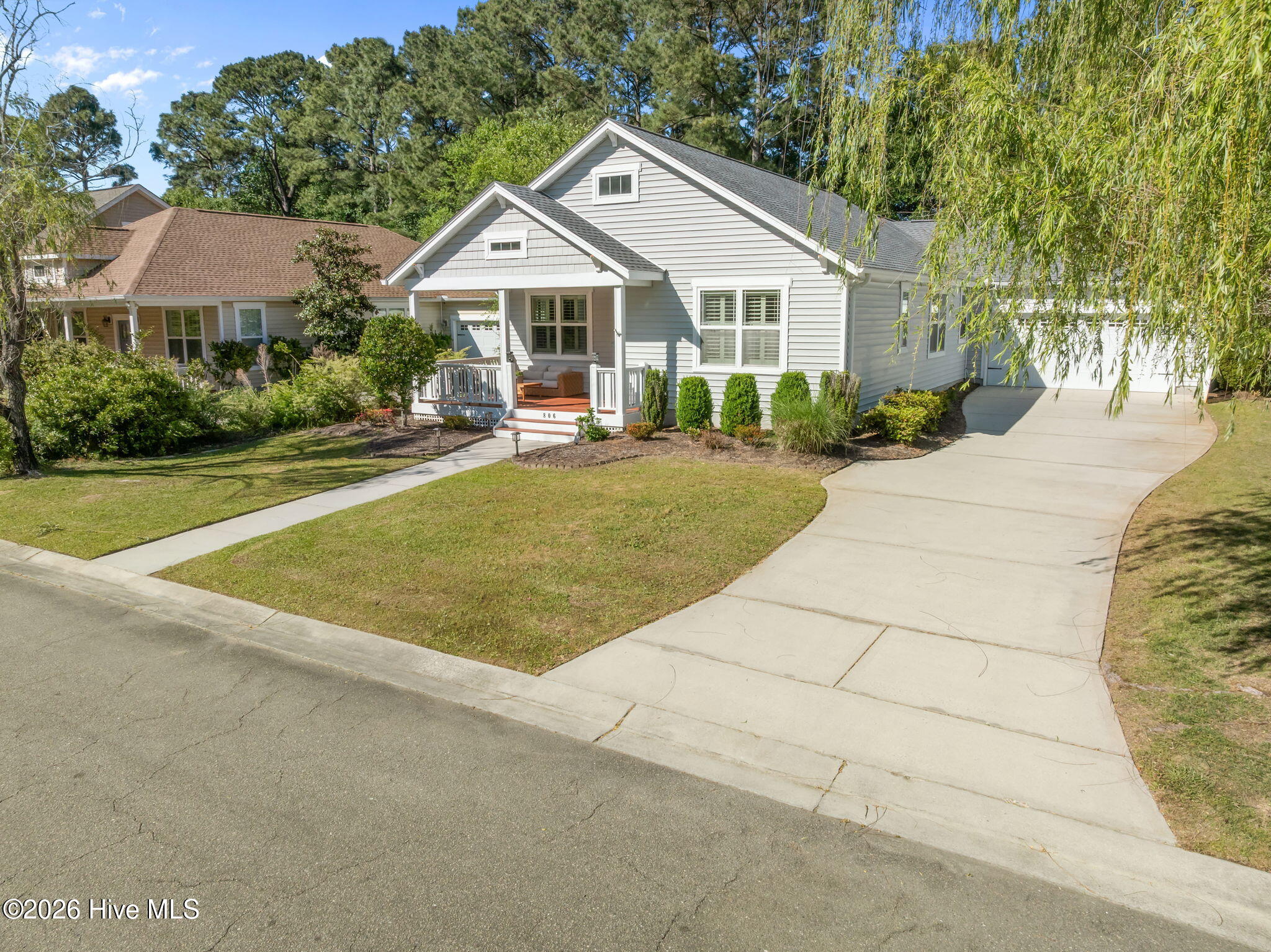 806 Wildflower Drive