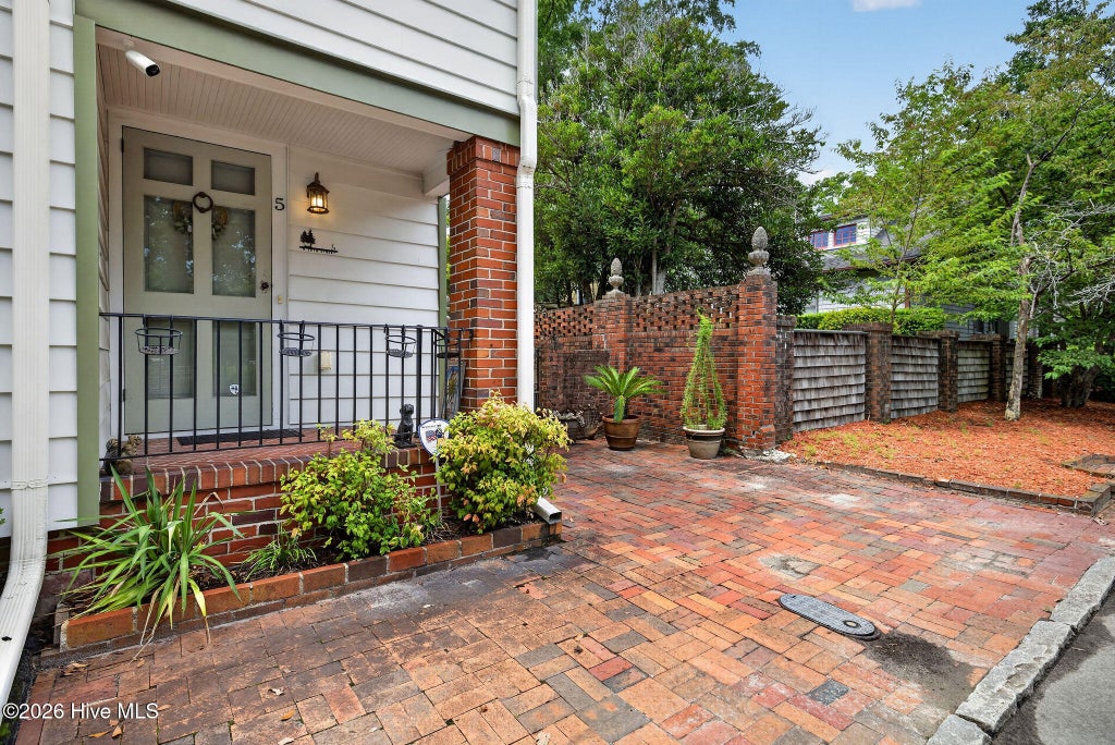 Photo of 5 N 20th Street, Wilmington, NC 28405 (MLS # 100595500)