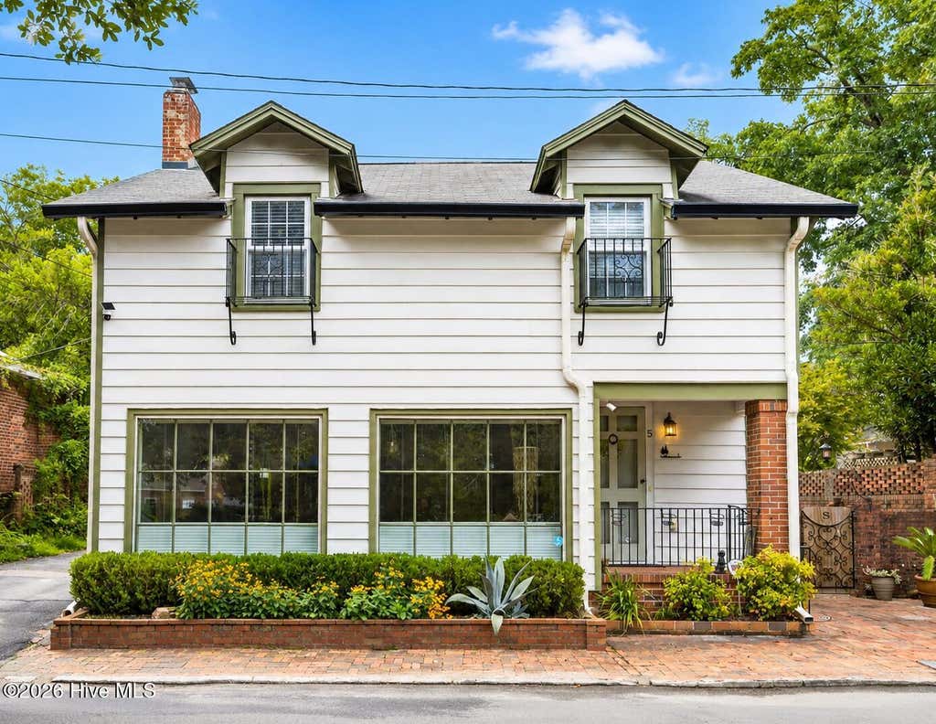 Photo of 5 N 20th Street, Wilmington, NC 28405 (MLS # 100595500)