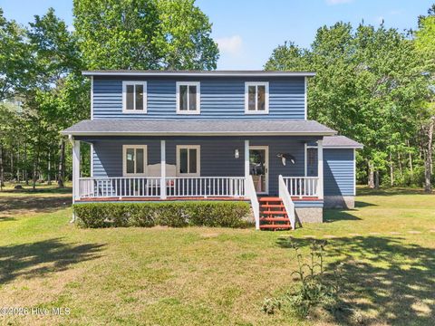 Photo of 6928 Bayfield Lane NW, Ocean Isle Beach, NC 28469 (MLS # 100568923)