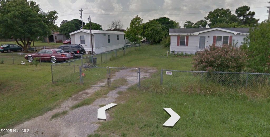 Photo of 261 Ratley Street, Raeford, NC 28376 (MLS # 100544504)