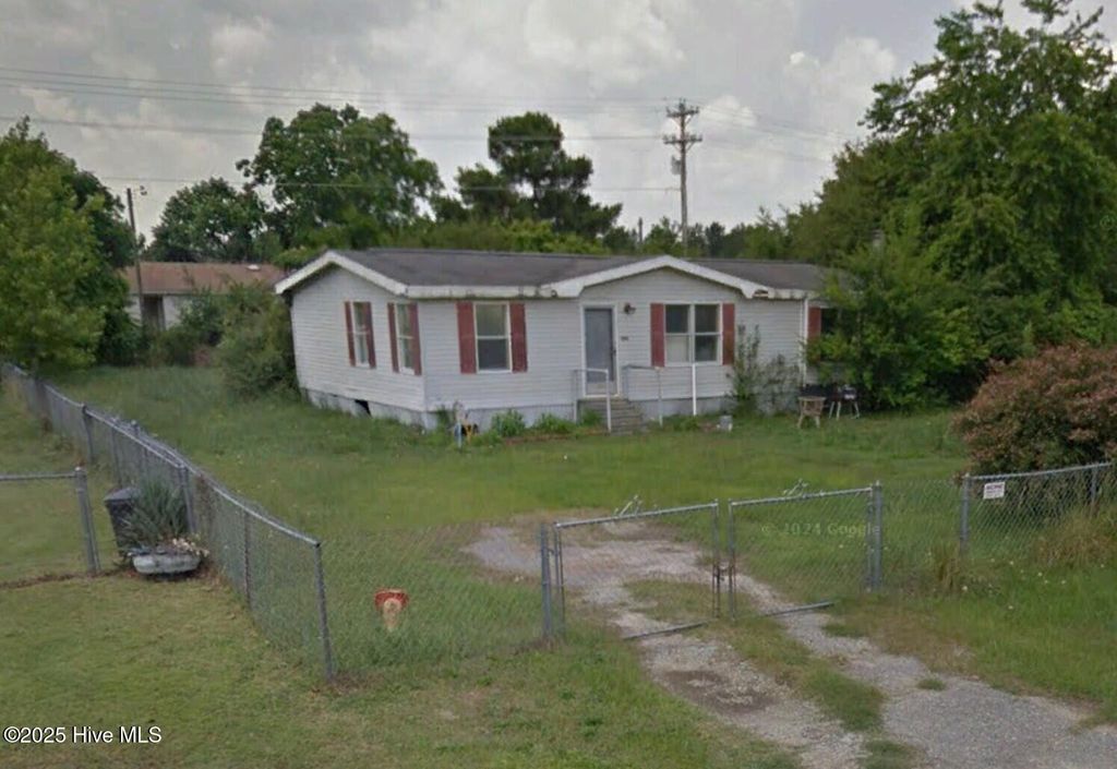 Photo of 261 Ratley Street, Raeford, NC 28376 (MLS # 100544504)