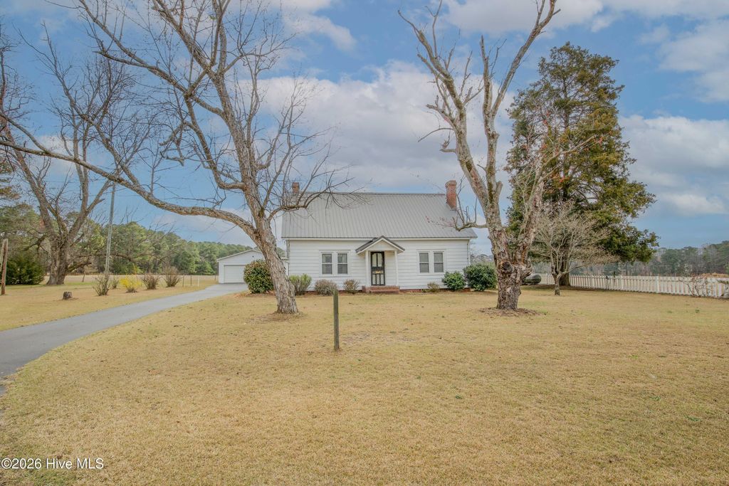 Photo of 480 Blakely Road, Sanford, NC 27332 (MLS # 100559349)