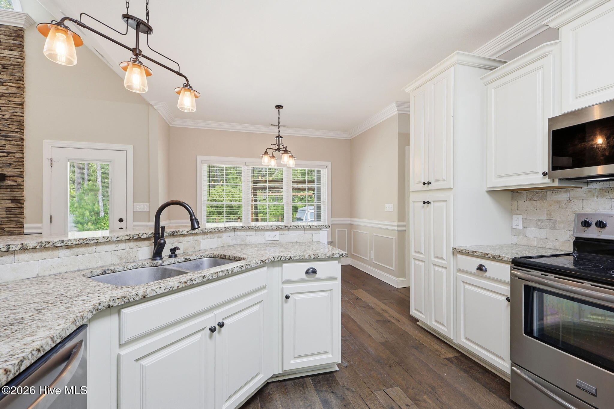 219 White Oak Bluff Road