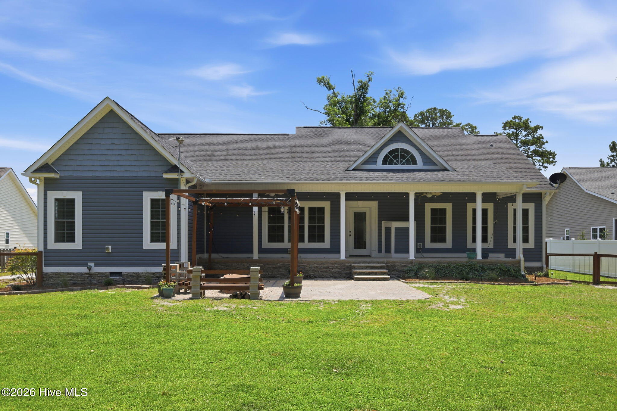 219 White Oak Bluff Road