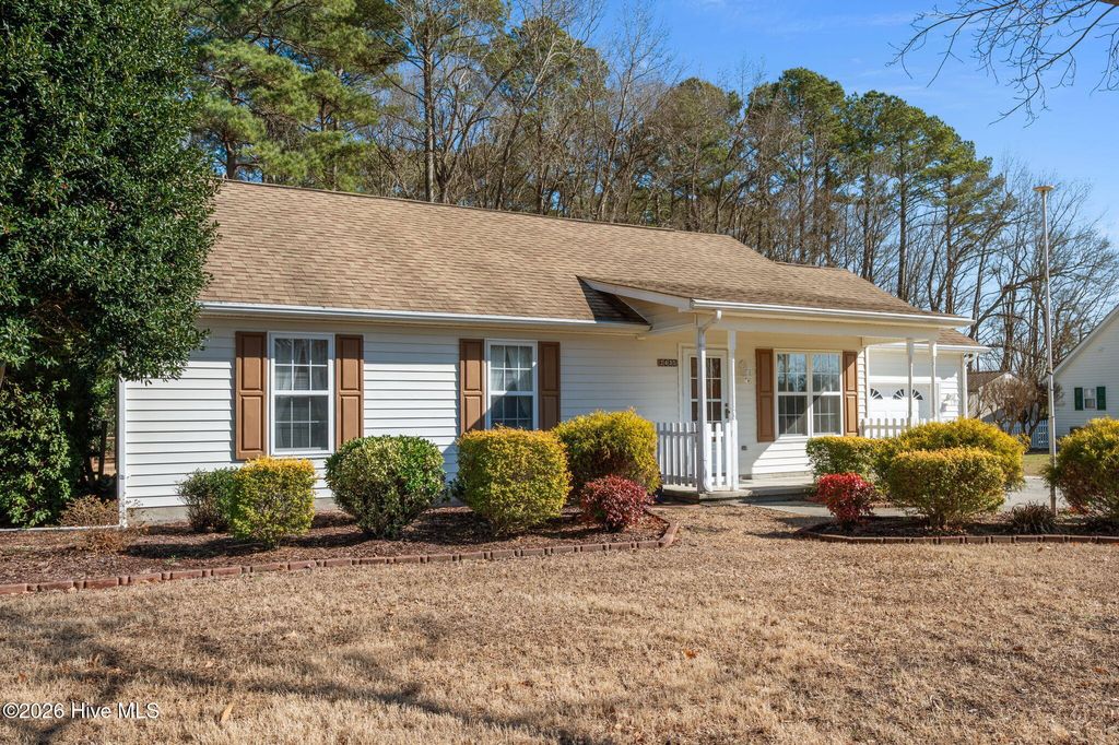 Photo of 2435 Hunterchase Lane, Greenville, NC 27858 (MLS # 100549915)