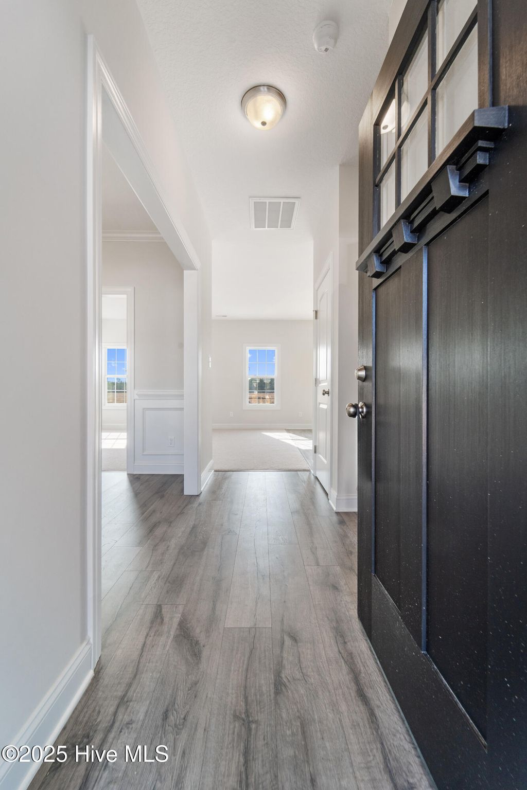 Photo of 548 Appalachian Trail N, Jacksonville, NC 28546 (MLS # 100519701)