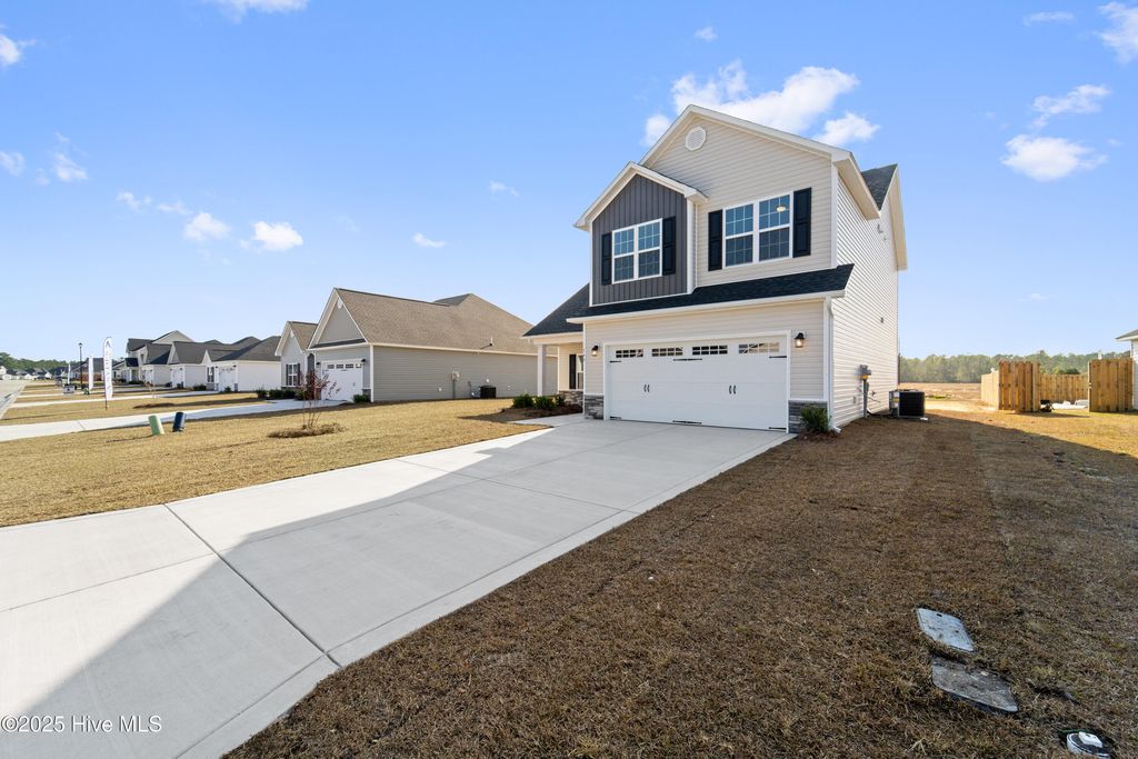 Photo of 548 Appalachian Trail N, Jacksonville, NC 28546 (MLS # 100519701)