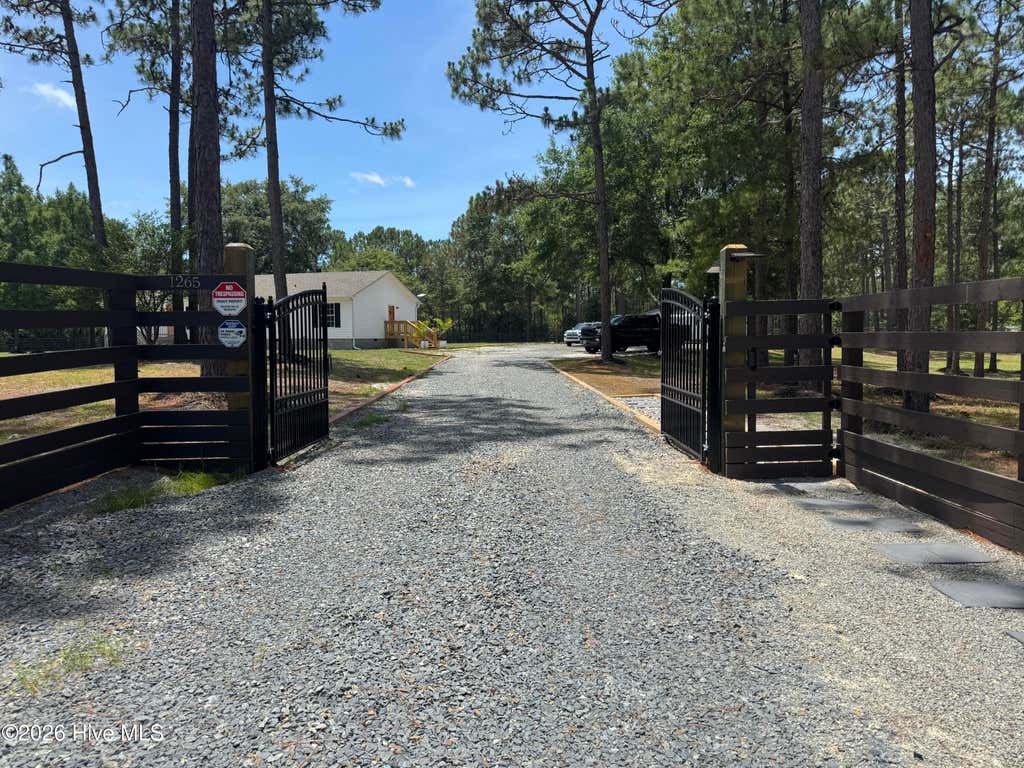 Photo of 1265 Gilbert Road SE, Bolivia, NC 28422 (MLS # 100585516)