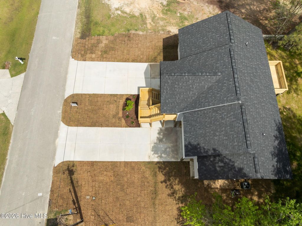 Photo of 1058 Chadwick Shores Drive, Sneads Ferry, NC 28460 (MLS # 100550226)