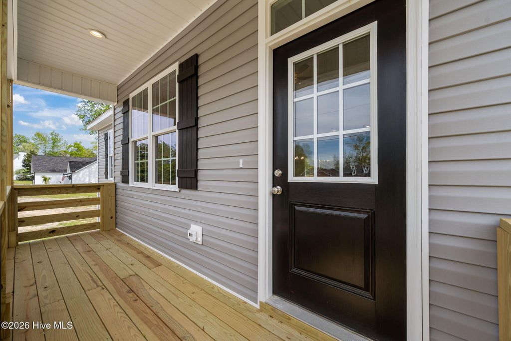 Photo of 1058 Chadwick Shores Drive, Sneads Ferry, NC 28460 (MLS # 100550226)