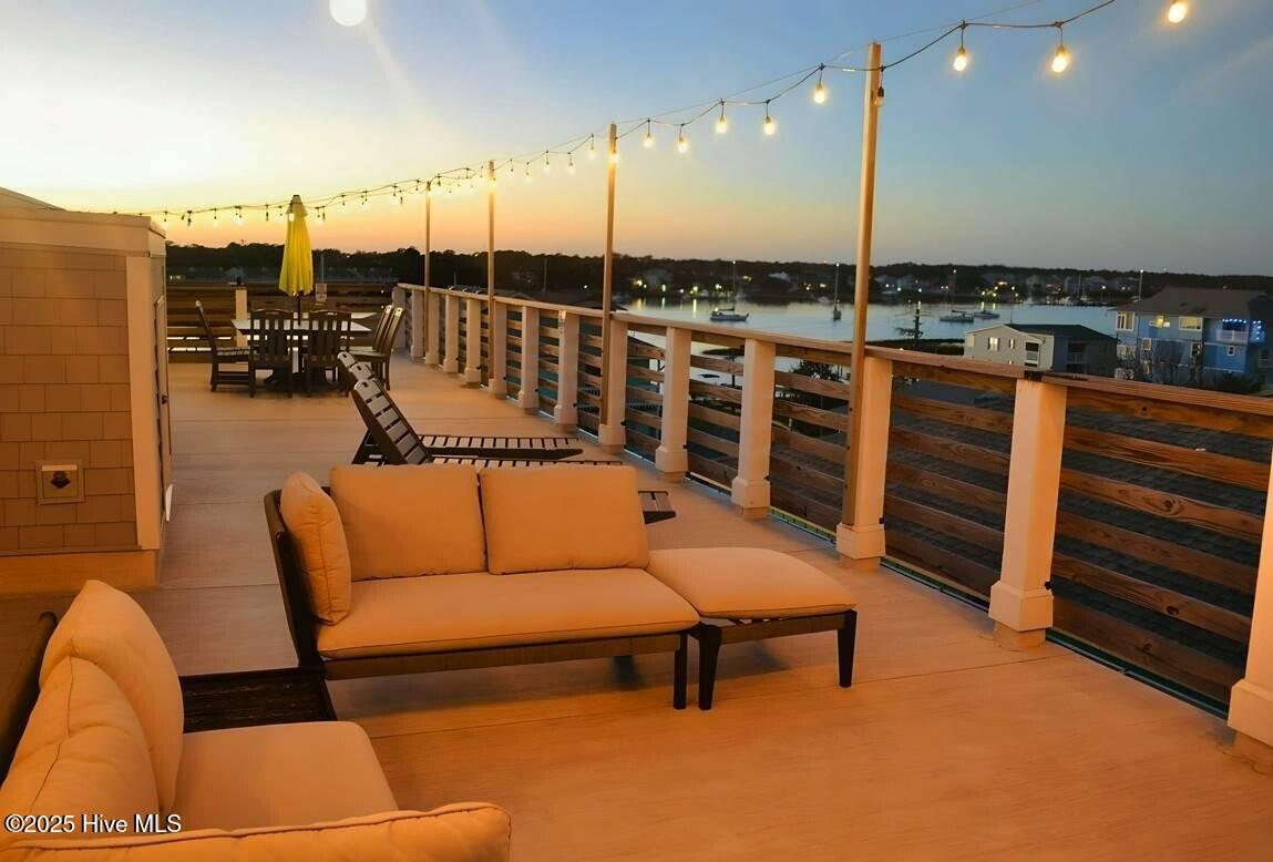 1007 N Carolina Beach Avenue N Unit 2