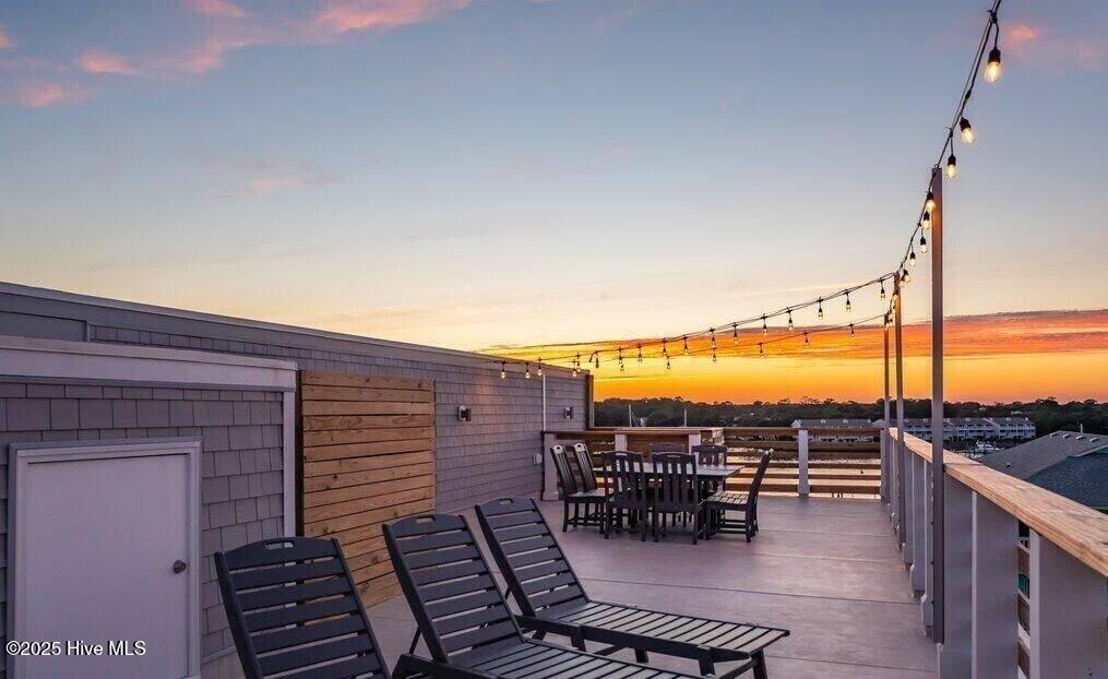 1007 N Carolina Beach Avenue N Unit 2