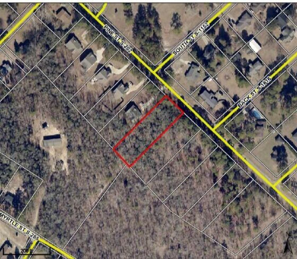 Photo of 6 Pine Street, Gloverville, SC 29828 (MLS # 552014)