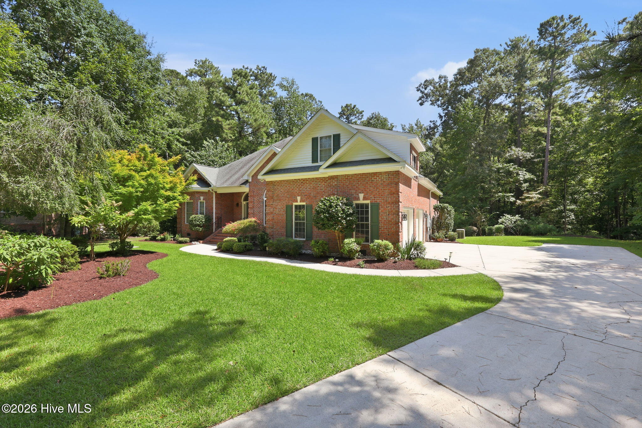 3807 Leaf Court