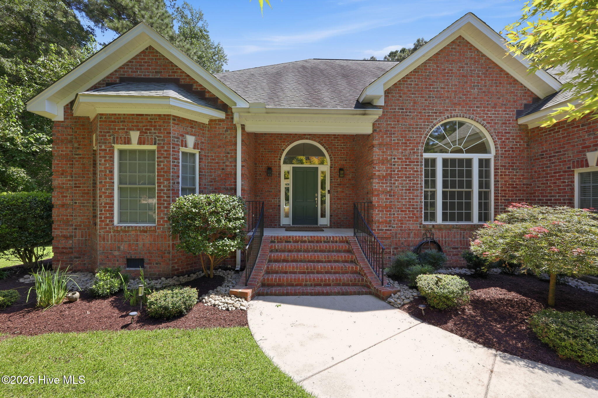 3807 Leaf Court