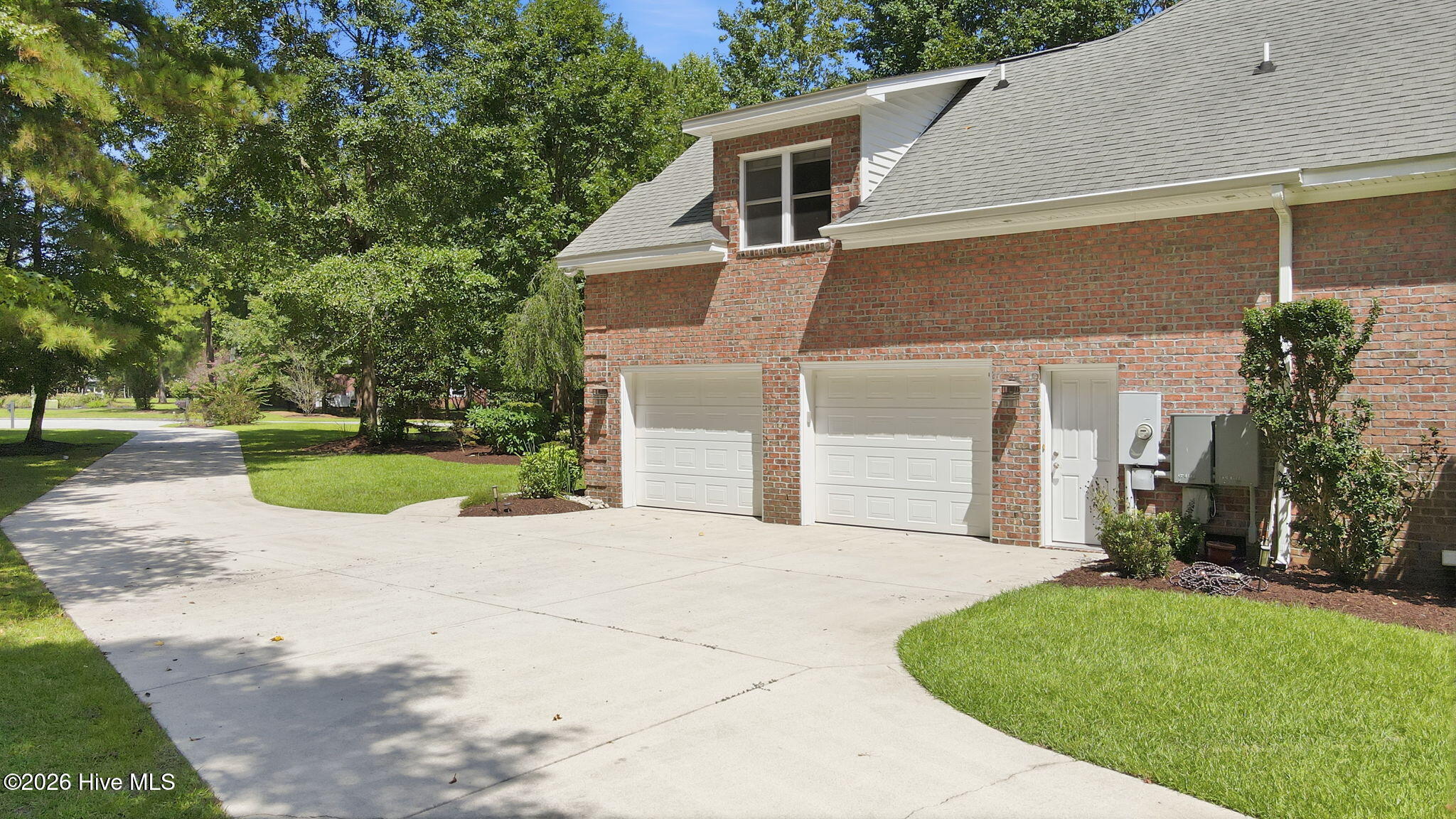 3807 Leaf Court