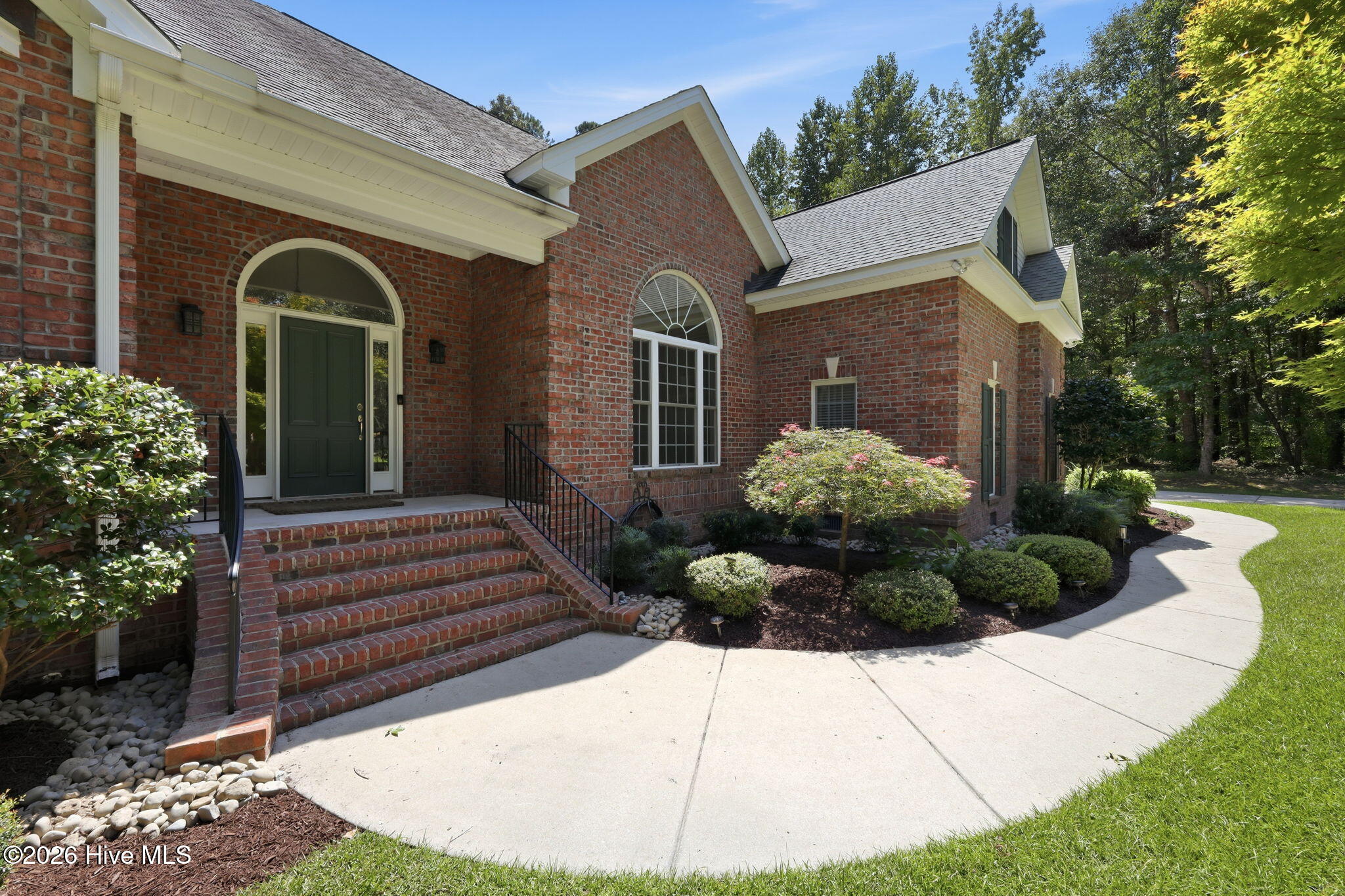 3807 Leaf Court