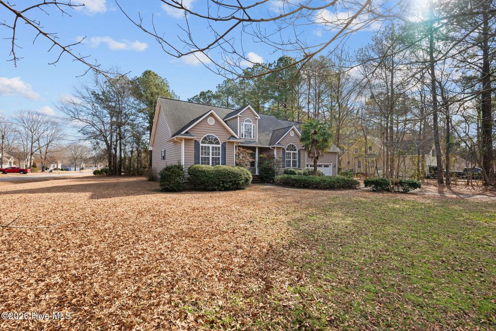 Photo of 118 Tupelo Trail, New Bern, NC 28562 (MLS # 100556524)