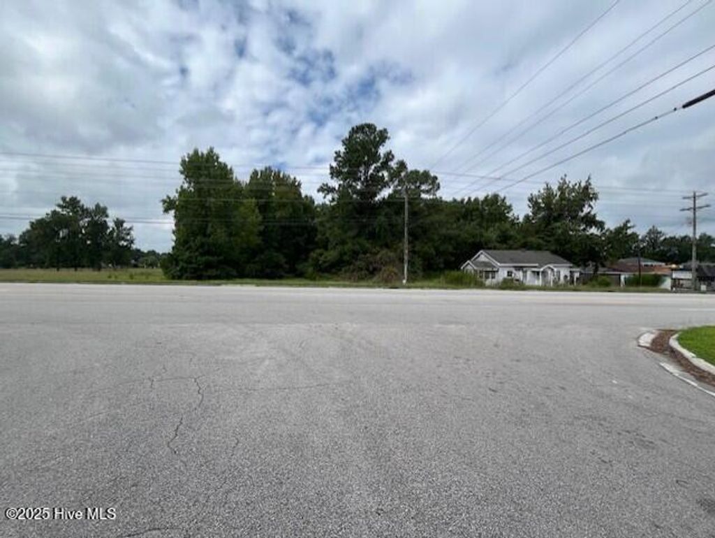 Photo of 4275 Gum Branch Road, Jacksonville, NC 28540 (MLS # 100523696)