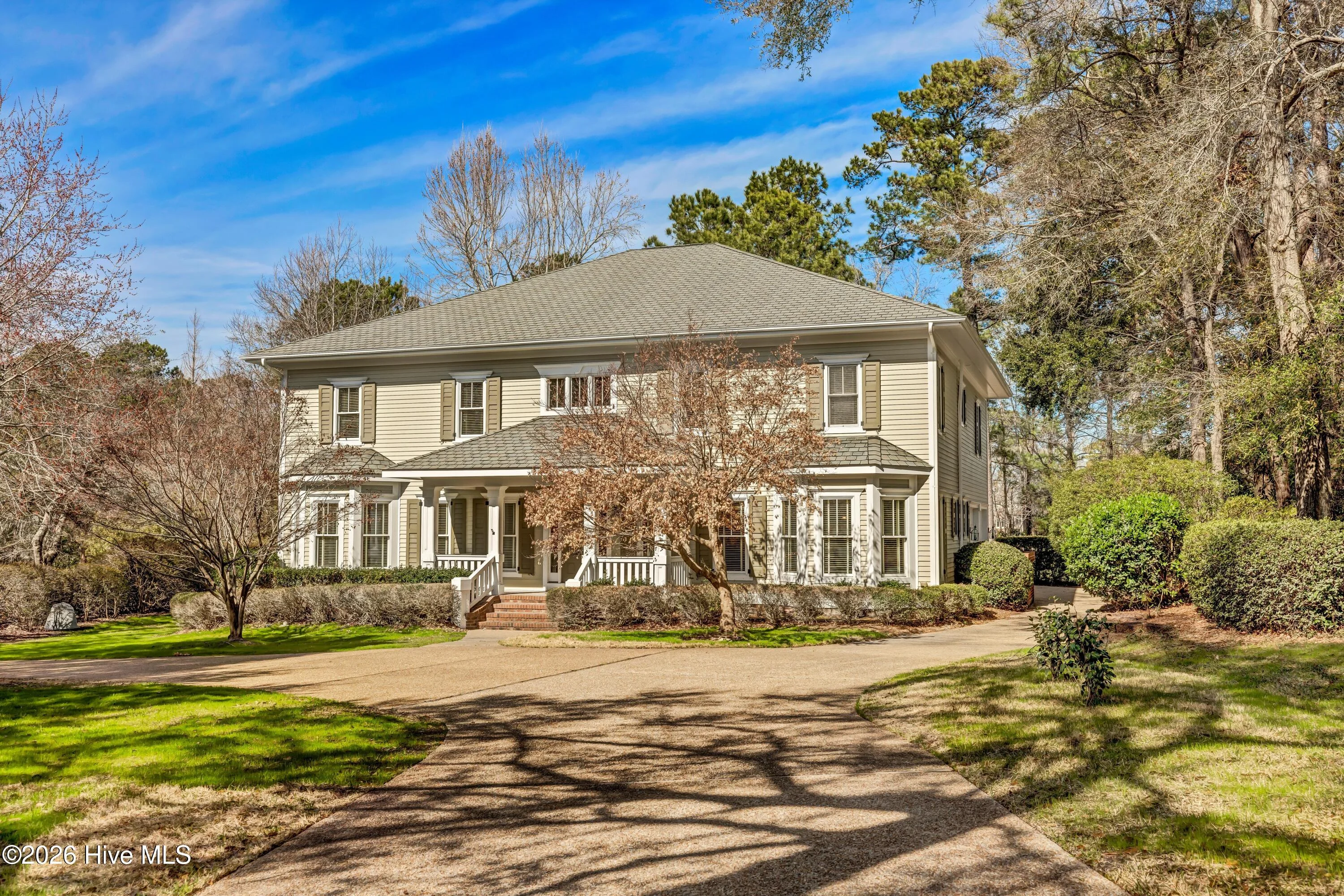 2201 Pinehurst Place