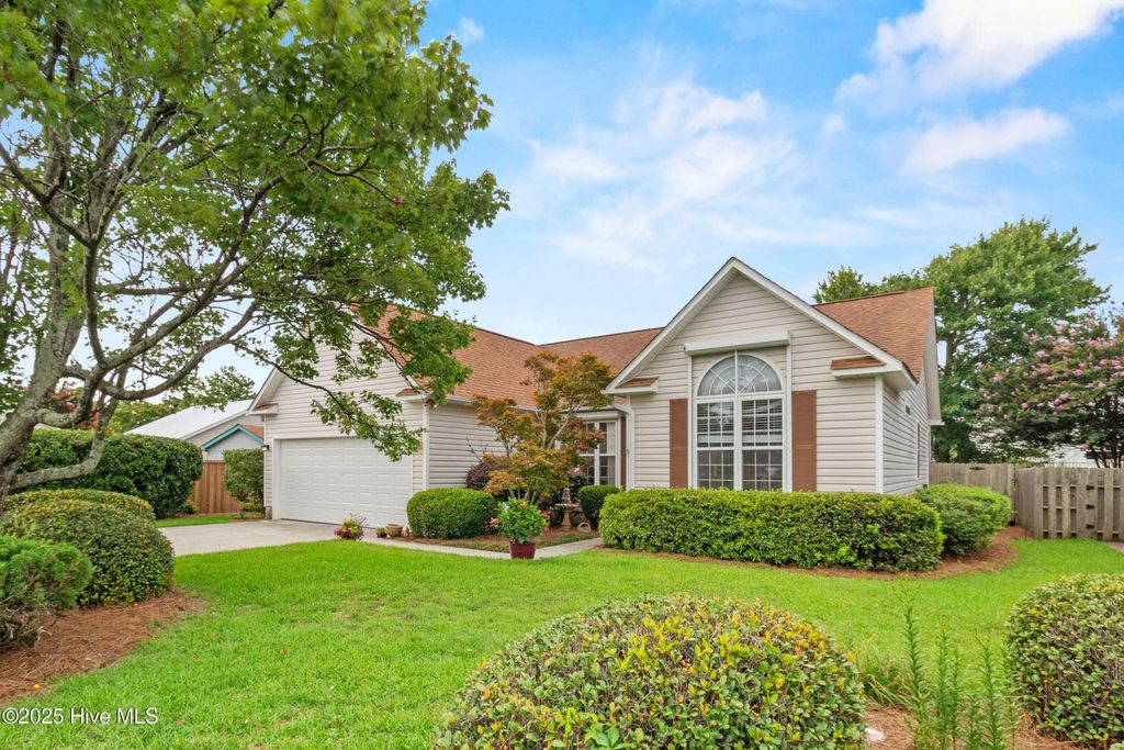 Photo of 403 Bay Court, Carolina Beach, NC 28428 (MLS # 100518849)