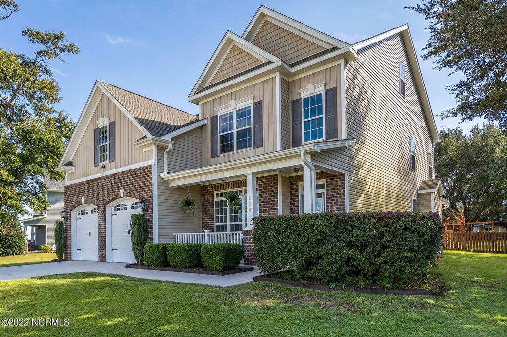 Photo of 114 Camelot Drive, Holly Ridge, NC 28445 (MLS # 100556304)