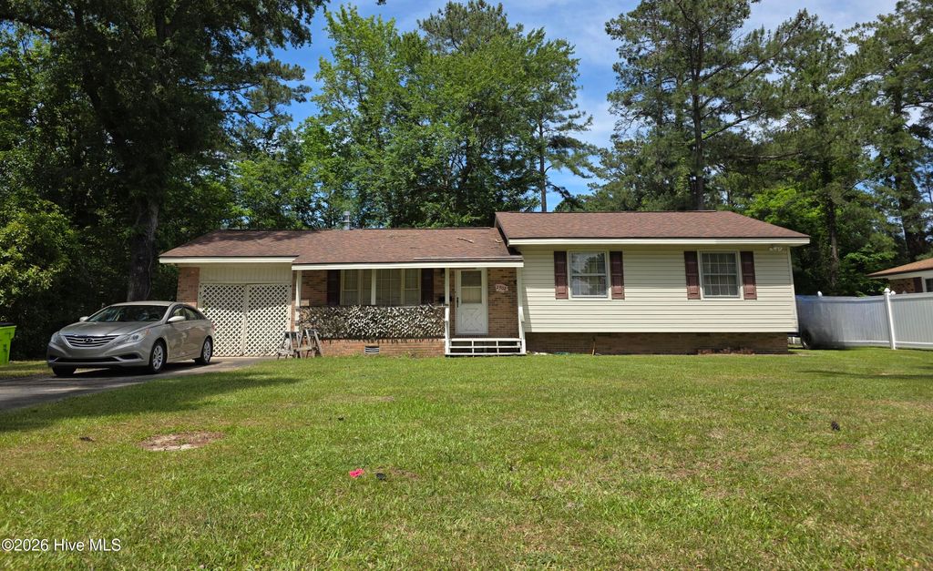 Photo of 2902 Roanoke Avenue, New Bern, NC 28560 (MLS # 100577660)