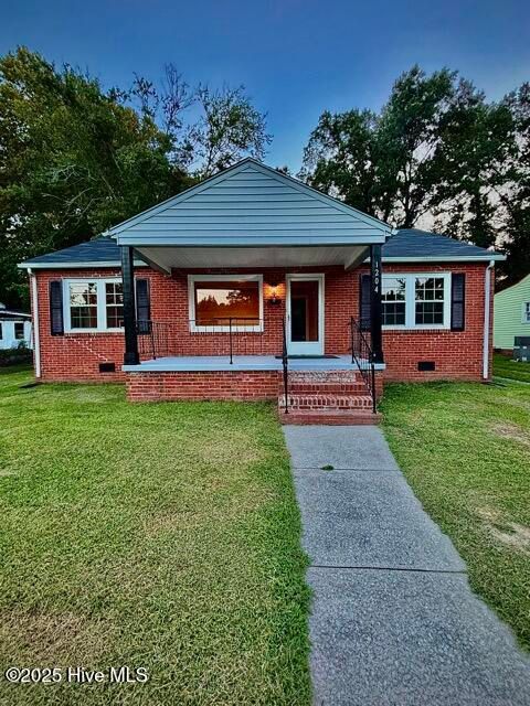 Homes For Sale - 1204 Morningside Drive<br/> Kinston, NC 28501