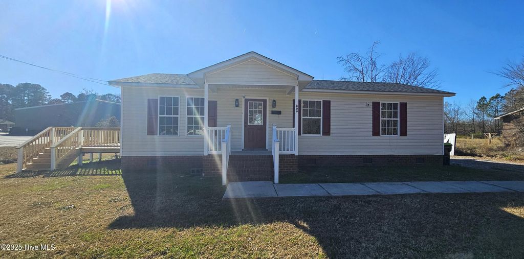 Photo of 809 1st Street E, Ahoskie, NC 27910 (MLS # 100545918)