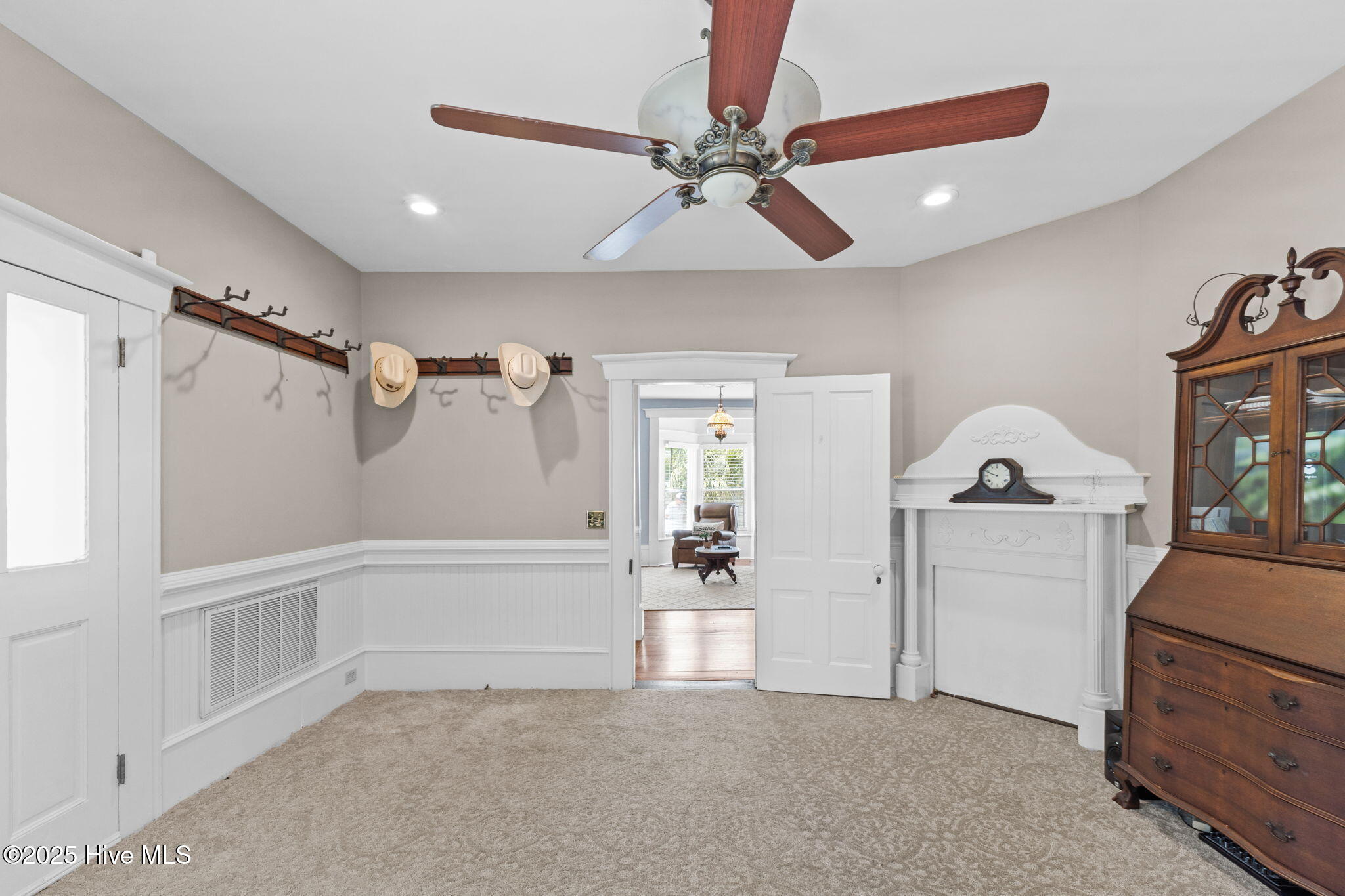 Southport, North Carolina 28461, United States, 4 Bedrooms Bedrooms, ,2 BathroomsBathrooms,Residential,Active,255907