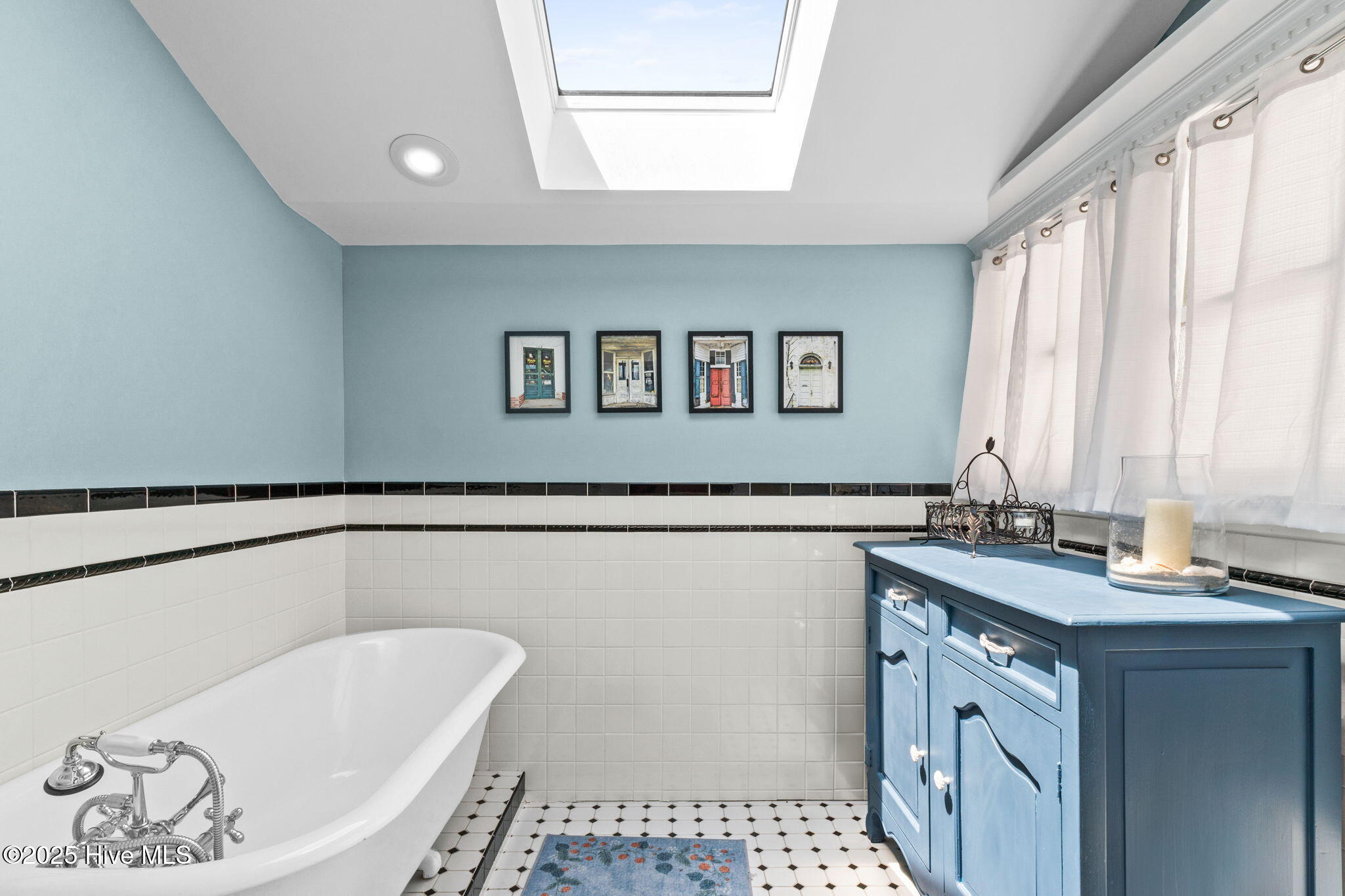 Southport, North Carolina 28461, United States, 4 Bedrooms Bedrooms, ,2 BathroomsBathrooms,Residential,Active,255907