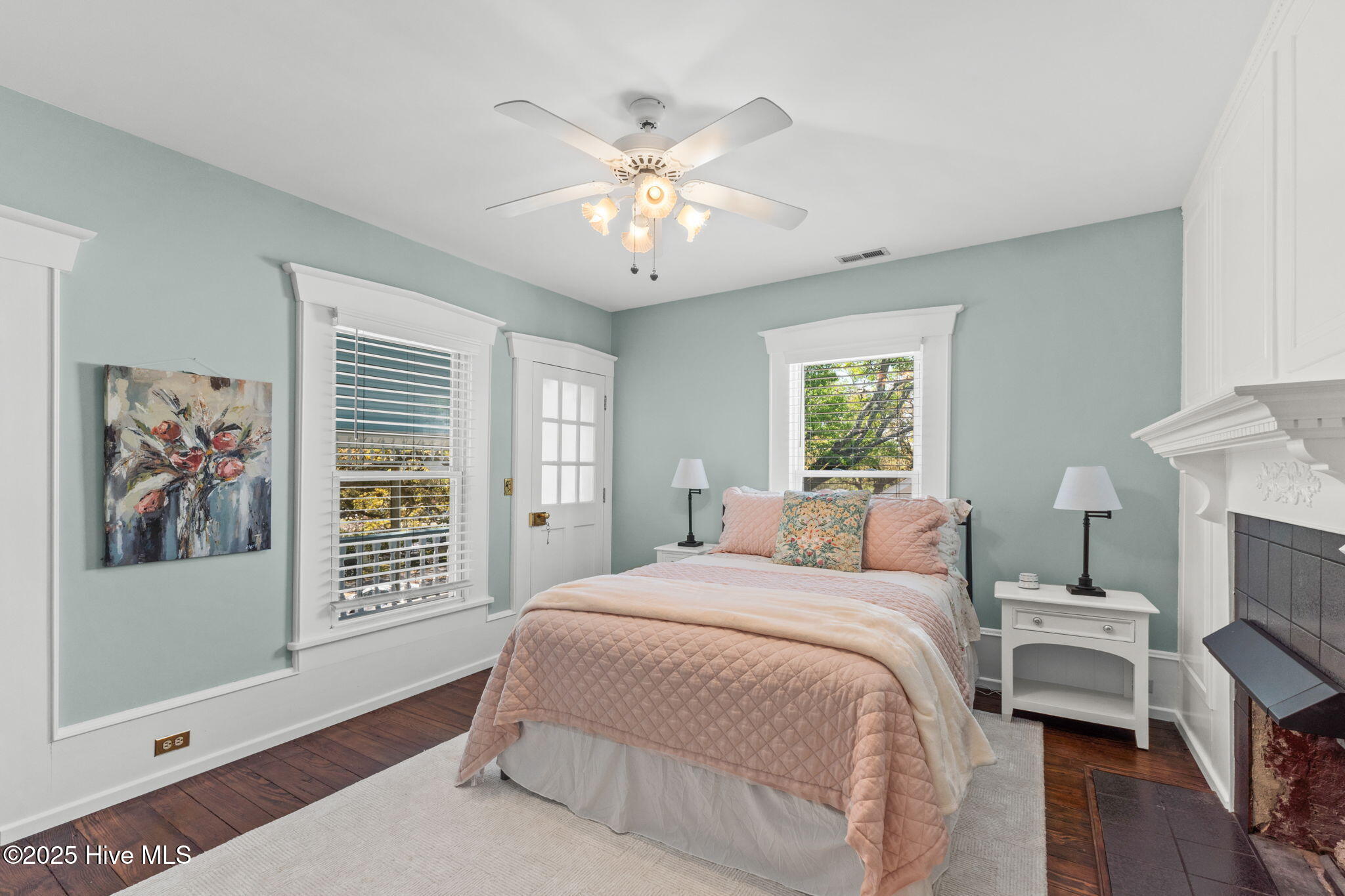 Southport, North Carolina 28461, United States, 4 Bedrooms Bedrooms, ,2 BathroomsBathrooms,Residential,Active,255907