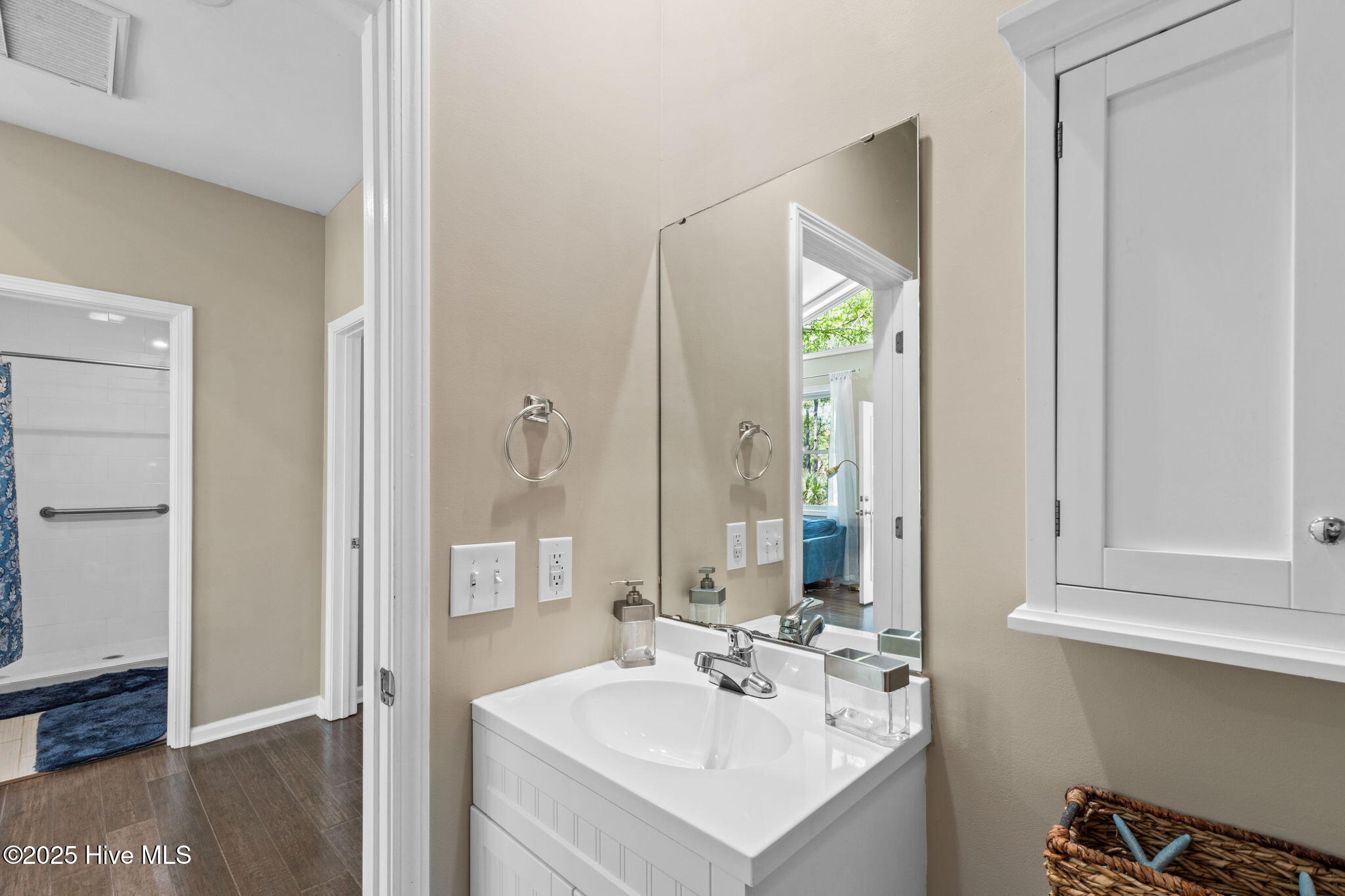 Southport, North Carolina 28461, United States, 4 Bedrooms Bedrooms, ,2 BathroomsBathrooms,Residential,Active,255907