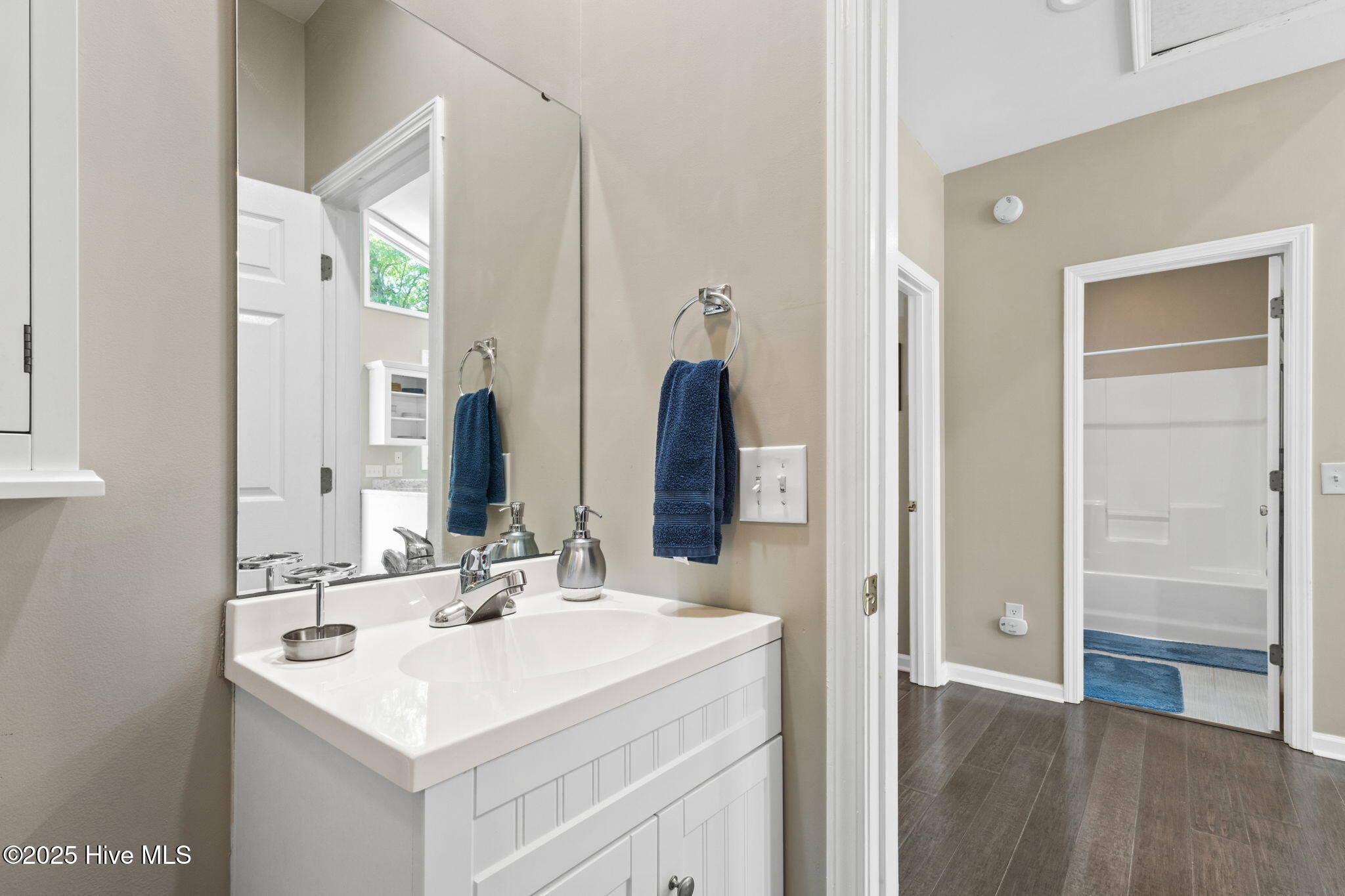 Southport, North Carolina 28461, United States, 4 Bedrooms Bedrooms, ,2 BathroomsBathrooms,Residential,Active,255907