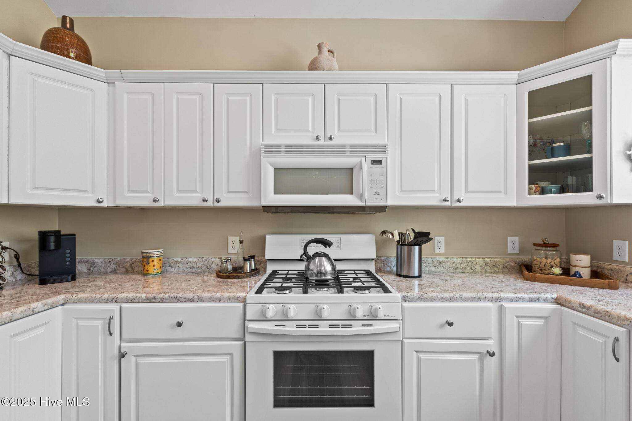 Southport, North Carolina 28461, United States, 4 Bedrooms Bedrooms, ,2 BathroomsBathrooms,Residential,Active,255907