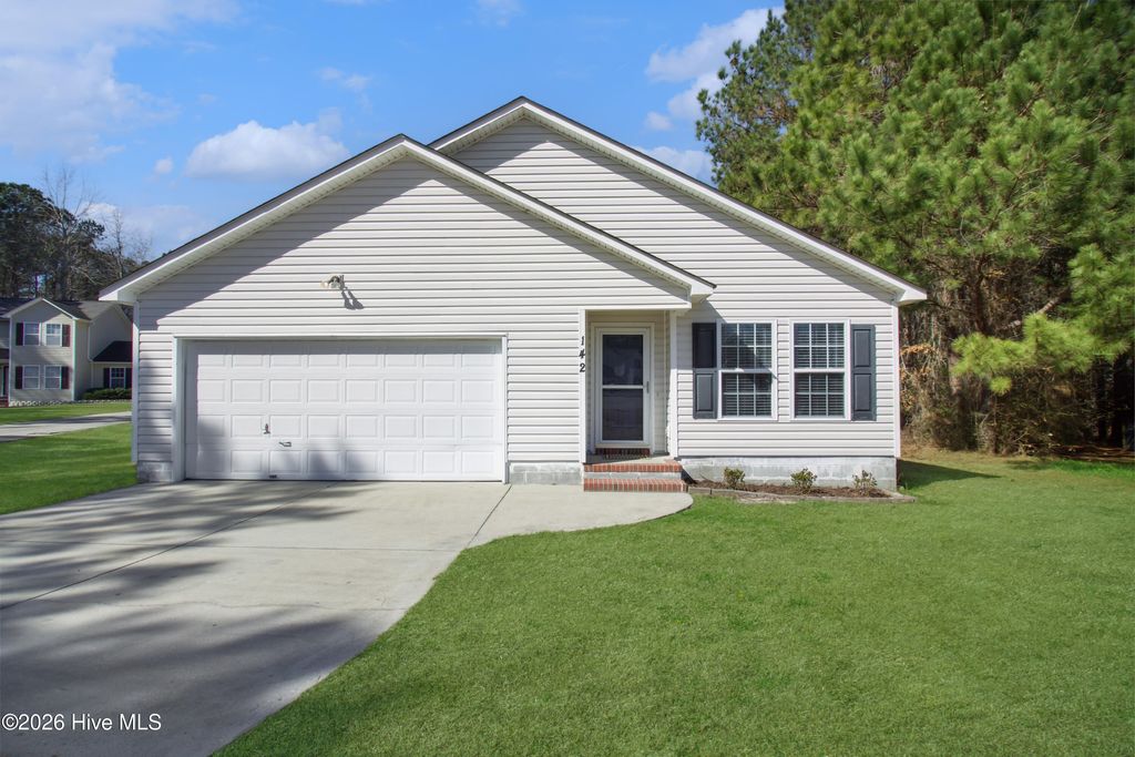 Photo of 142 Constitution Avenue, Jacksonville, NC 28540 (MLS # 100556649)