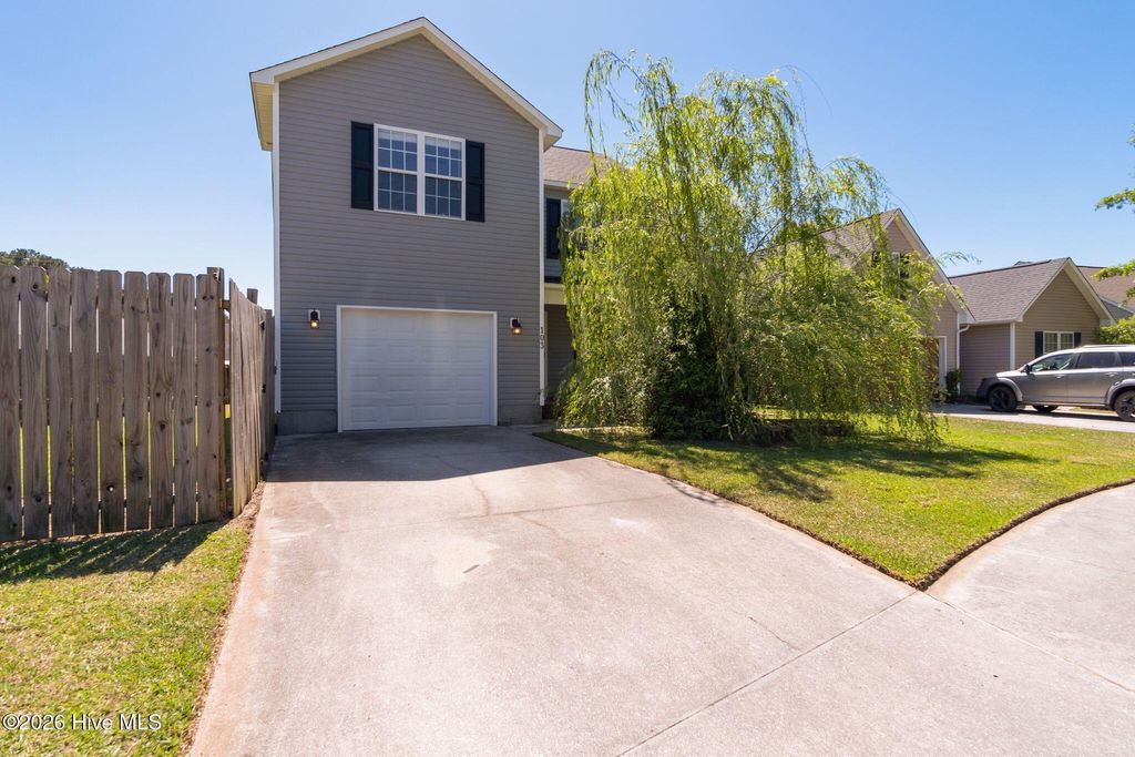 Photo of 103 Durbin Lane, Jacksonville, NC 28546 (MLS # 100569961)