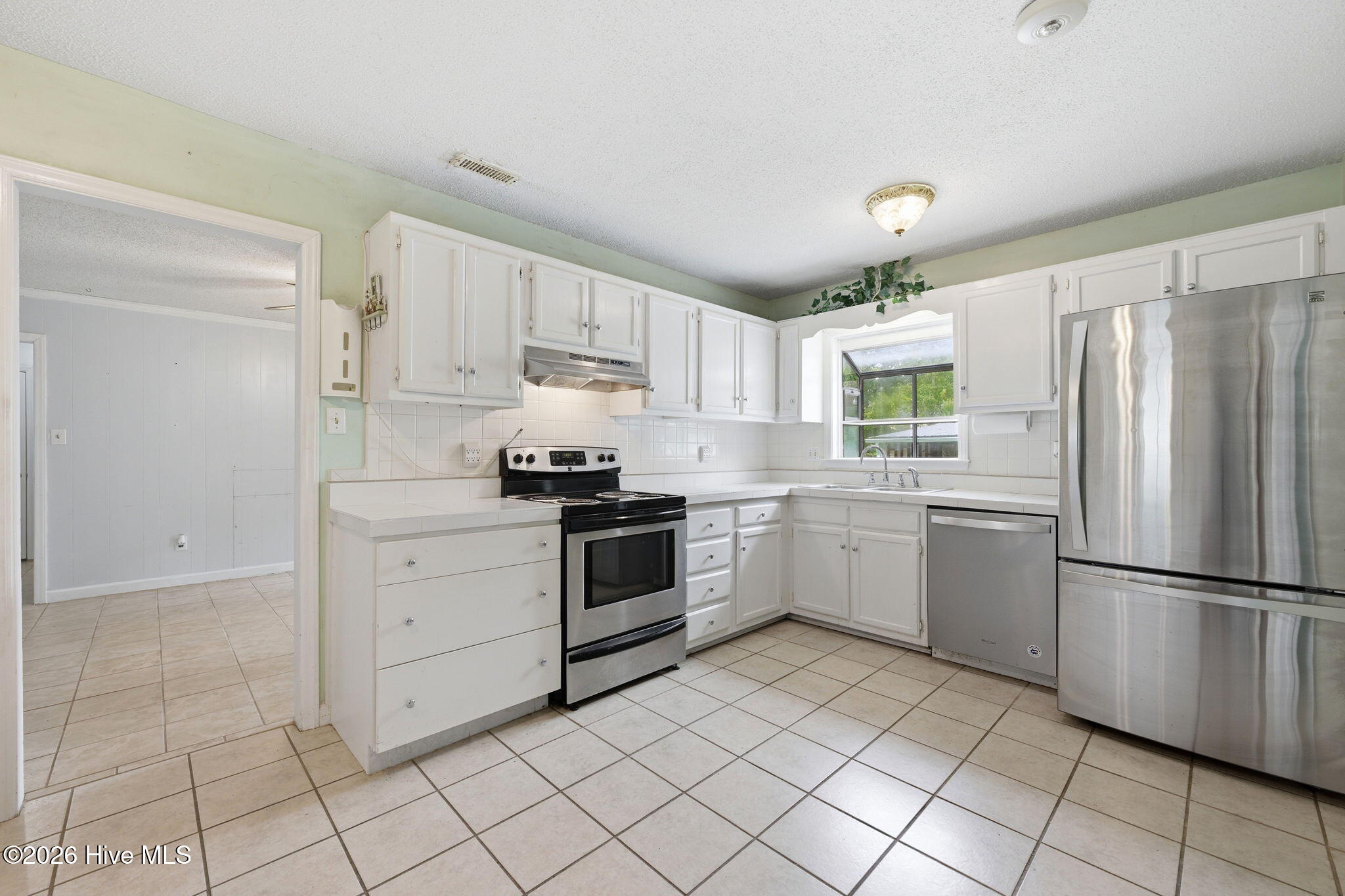 913 Colony Drive